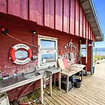 Rorbu By Interhome 度假居 Naustdal i Sunnfjord