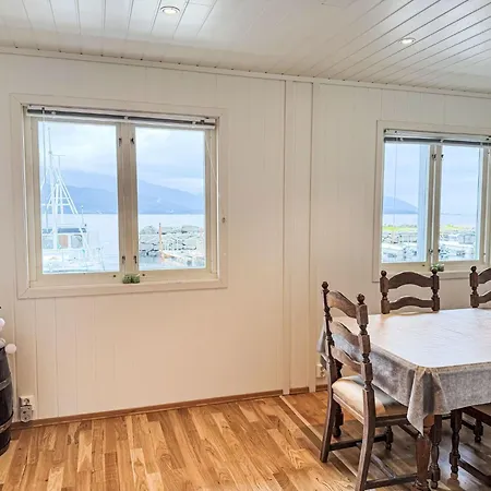 Rorbu By Interhome بيت للعطل