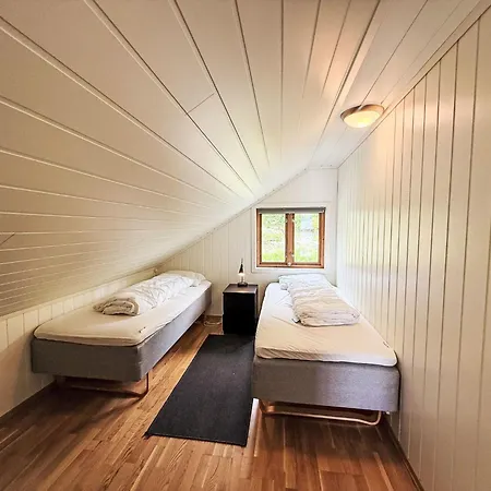 بيت للعطل Rorbu By Interhome Naustdal i Sunnfjord