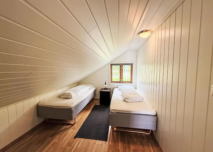 Casa de Férias Rorbu By Interhome Naustdal i Sunnfjord