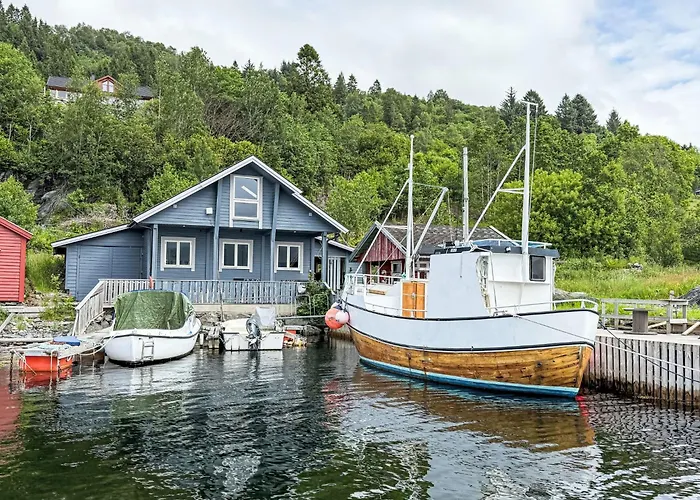 Rorbu By Interhome * Naustdal i Sunnfjord